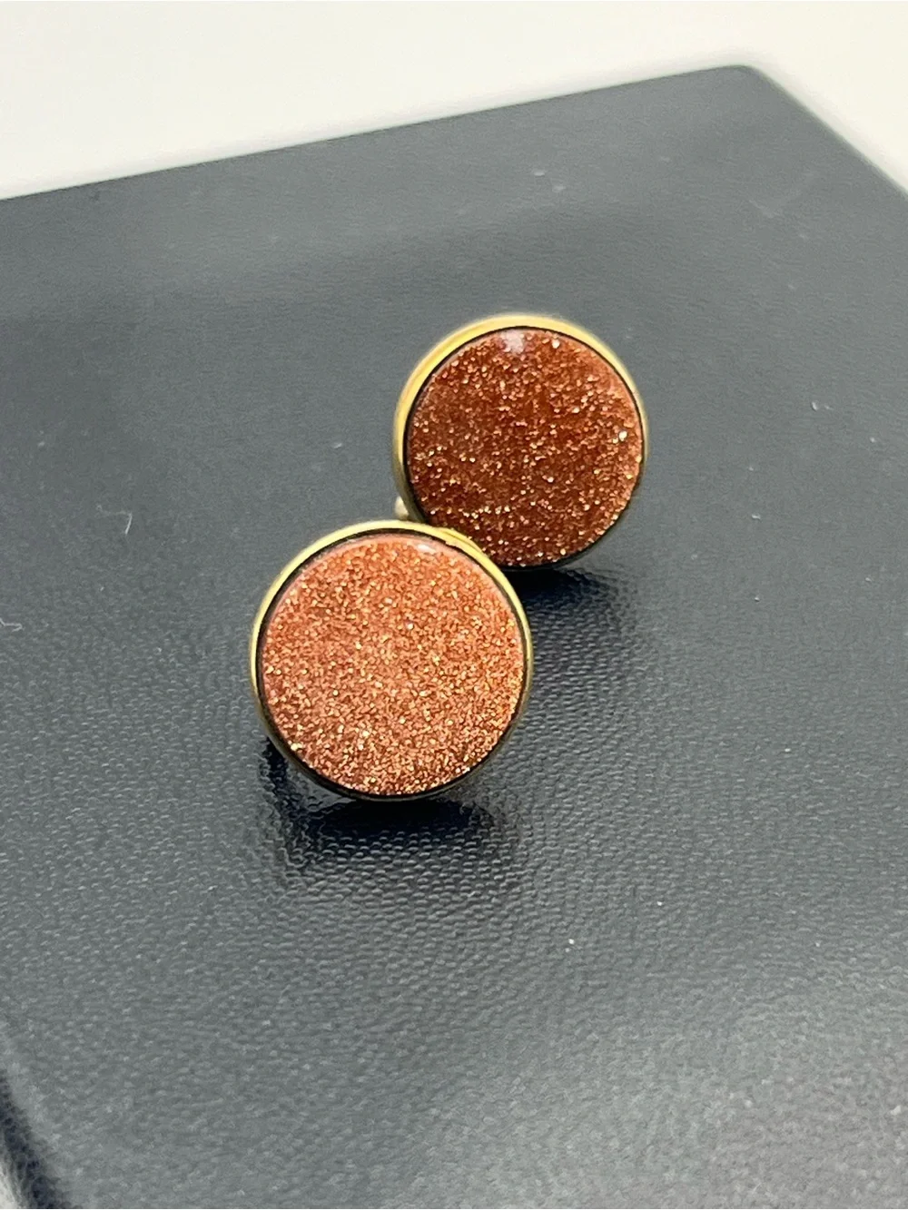 12k gold filled goldstone brown sparkly cabochon screw back earrings vintage